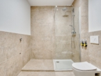 Badezimmer - Modernisierte 2-Zimmer-Stadtwohnung mit Westloggia in Landshut-Nikola