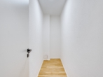 Abstellkammer - Modernisierte 2-Zimmer-Stadtwohnung mit Westloggia in Landshut-Nikola