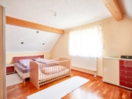 Schlafzimmer - !! Hier haben Sie Platz !! Großes Einfamilienhaus in Ruhiger Siedlungslage nahe Landshut !!