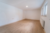 Schlafzimmer ELW - *** Freistehendes Einfamilienhaus inkl. zweiter Wohneinheit in begehrter Lage von Dingolfing ***