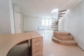 Kellerbüro mit Treppe - *** Freistehendes Einfamilienhaus inkl. zweiter Wohneinheit in begehrter Lage von Dingolfing ***