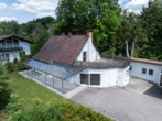 Außenansicht - *** Freistehendes Einfamilienhaus inkl. zweiter Wohneinheit in begehrter Lage von Dingolfing ***