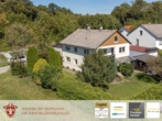 Außenansicht - !!! Vielseitiges Zweifamilienhaus auf großzügigem Eckgrundstück mit Blick ins Grüne !!!