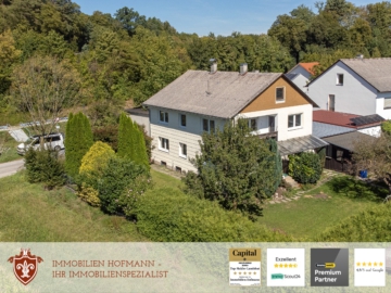 !!! Vielseitiges Zweifamilienhaus auf großzügigem Eckgrundstück mit Blick ins Grüne !!!, 84478 Waldkraiburg, Zweifamilienhaus