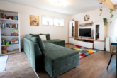 Wohnzimmer - ++ Neuwertiger, Effizienzklasse A Bungalow - direkt einziehen und wohlfühlen ++