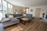 Wohnzimmer - *** Komfortables Einfamilienhaus mit Wärmepumpe und PV-Anlage ***