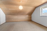Schafzimmer - *** Sanierungsbedürftiges Einfamilienhaus in zentraler Lage ***