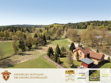 Idylle im vorderen bayerischen Wald! Gemütliches Einfamilienhaus mit großem Grundstück!, 94344 Wiesenfelden, Haus
