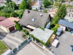 Straßenansicht - *** Freistehendes Einfamilienhaus inkl. zweiter Bebauungsmöglichkeit ***