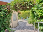 Garten - *** Freistehendes Einfamilienhaus inkl. zweiter Bebauungsmöglichkeit ***