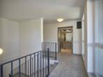 Treppenhaus mit Aufzug - NEUBAU: Wunderschöne 2-Zimmer Wohnung sucht neuen Besitzer zum Eigennutz oder als Kapitalanlage!!