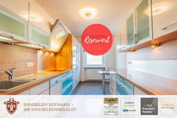 Modern renovierte 2 -Zimmer-Wohnung mit Südbalkon, moderner Einbauküche und Tiefgarage !!!, 84032 Altdorf, Dachgeschosswohnung