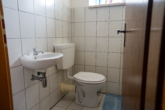 Gäste WC OG - *** Stadthaus mit 3 vermieteten Wohnungen in Reisbach ***