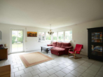 Wohnzimmer - Großzügiges Einfamilienhaus mit Doppelgarage u. Garten!