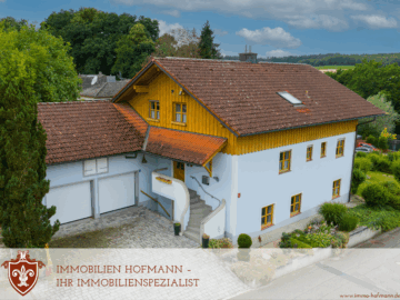 *** Familienhaus mit Einliegerwohnung und Garten in ruhiger Wohnlage ***, 84130 Dingolfing, Einfamilienhaus
