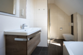 Badezimmer - ** Helle und neuwertige Doppelhaushälfte mit moderner Technik in Straubing **