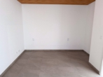 Schlafzimmer - Charmante 2-Zimmer-Wohnung mit Wintergarten, großem Garten & Garage in gehobener Lage Landshuts!