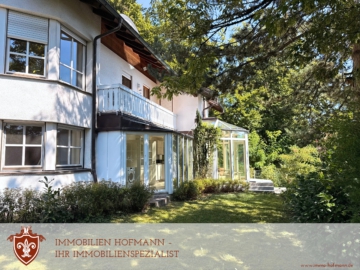 Charmante 2-Zimmer-Wohnung mit Wintergarten, großem Garten & Garage in gehobener Lage Landshuts!, 84036 Landshut, Erdgeschosswohnung