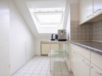 Küche - Attraktive 2-Zimmer-Dachgeschosswohnung mit Balkon – ein Zuhause zum Wohlfühlen