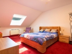 Schlafzimmer - Attraktive 2-Zimmer-Dachgeschosswohnung mit Balkon – ein Zuhause zum Wohlfühlen