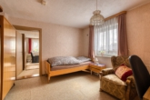 Schlafzimmer WE1 - ***Großzügiges Mehrfamilienhaus mit 3 Wohneinheiten, PV- Anlage, Garagen & Werkstatt***
