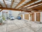 Carport - ***Großzügiges Mehrfamilienhaus mit 3 Wohneinheiten, PV- Anlage, Garagen & Werkstatt***