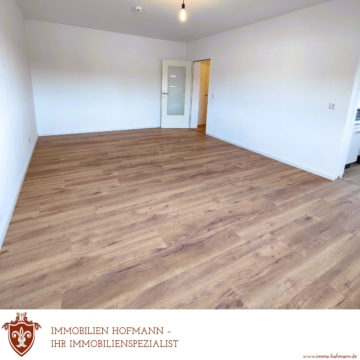 *** Voll möbeliertes 1-Zimmer-Apartment mit Garagenstellplatz ***, 94405 Landau an der Isar, Etagenwohnung
