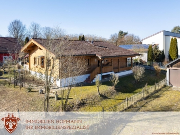 Gemütlicher idyllischer Bungalow in Holzbauweise!, 84066 Mallersdorf-Pfaffenberg, Einfamilienhaus