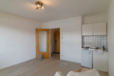 Wphnzimmer+Küche JPG - + Ihre Chance! Gepflegte 1-Zimmer Wohnung im begehrten Regensburg! +