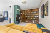 Wohnzimmer - + Neuwertig. Modern. Großzügig. Ruhig. Ein Haus für die ganze Familie! +