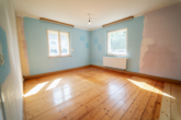 Schlafzimmer EG - *** Sanierungsbedürftiges Einfamilienhaus in zentraler Lage ***