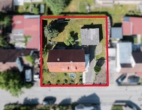 Vogelperspektive - *** Sanierungsbedürftiges Einfamilienhaus in zentraler Lage ***