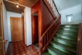 Treppenhaus - *** Sanierungsbedürftiges Einfamilienhaus in zentraler Lage ***