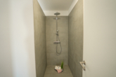 Badezimmer - *** Modernes KfW 40 Reihenendhaus - Nachhaltig, Stilvoll, Zukunftssicher **