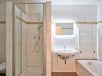 Badezimmer - Zentrumsnahe, lichtdurchflutete 2-Zimmer-Wohnung im 1. OG mit großzügiger Dachterrasse!!!