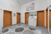 Flur - ***Renovierte 4-Zimmer-Wohnung mit Balkon und Blick ins Grüne - stadtnah in Bruckberg***