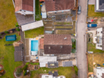 Vogelperspektive - *** Sanierungsbedürftiges Einfamilienhaus mit Pool und Wintergarten ***