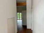 Flur - 3-Zimmer-Neubauwohnung zum Erstbezug mit Garage, Balkon und Aufzug