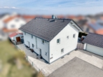 Luftbild - !! Neuwertiges Einfamilienhaus mit Einliegerwohnung & Swimmingpool in Plattling !!