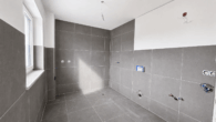 Badezimmer - Modern. Hell. Erstbezug - Ihre neue 3-Zimmer-Neubauwohnung