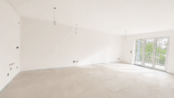 Wohnzimmer - Modern. Hell. Erstbezug - Ihre neue 3-Zimmer-Neubauwohnung