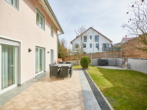 Terrasse - !! Wunderschönes Einfamilienhaus mit Einliegerwohnung in Ruhiger Siedlungslage nahe Landshut !!