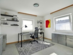 Büro - (KI generiert) - !! Schönes Einfamilienhaus in gewachsener Siedlungslage auf großzügigem Grundstück !!