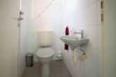 Gäste WC - *** PLATZWUNDER - Familienfreundliches Reihenhaus in beliebter Lage Dingolfing ***