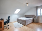 Schlafzimmer - Familienidyll am Siedlungsrand - großzügiges Zuhause mit traumhaften Garten und freien Blick !!