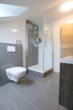 Badezimmer - 2-Zimmer-Dachgeschosswohnung in Dingolfing