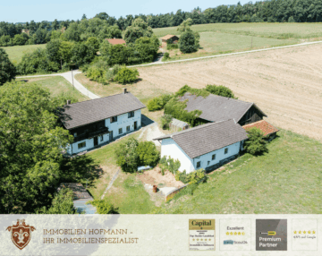 *** Sanierungsbedürftige Hofstelle in absoluter Alleinlage mit arrondiertem Grundstück ***, 94419 Reisbach, Haus