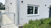 Zusätzlicher Eingang in Garten - !!! Moderne 4-Zimmer Wohnung mit großem Garten !!!