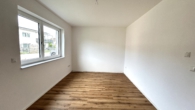 Schlafzimmer I - !!! Moderne 4-Zimmer Wohnung mit großem Garten !!!