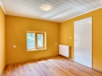 Schlafzimmer WHG2 - ***Renoviertes Mehrfamilienhaus mit 3 Wohneinheiten***